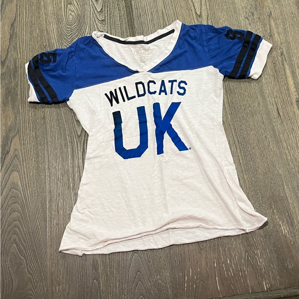 ES Top University of Kentucky Wildcats V-neck Short Sleeve Blue White XL